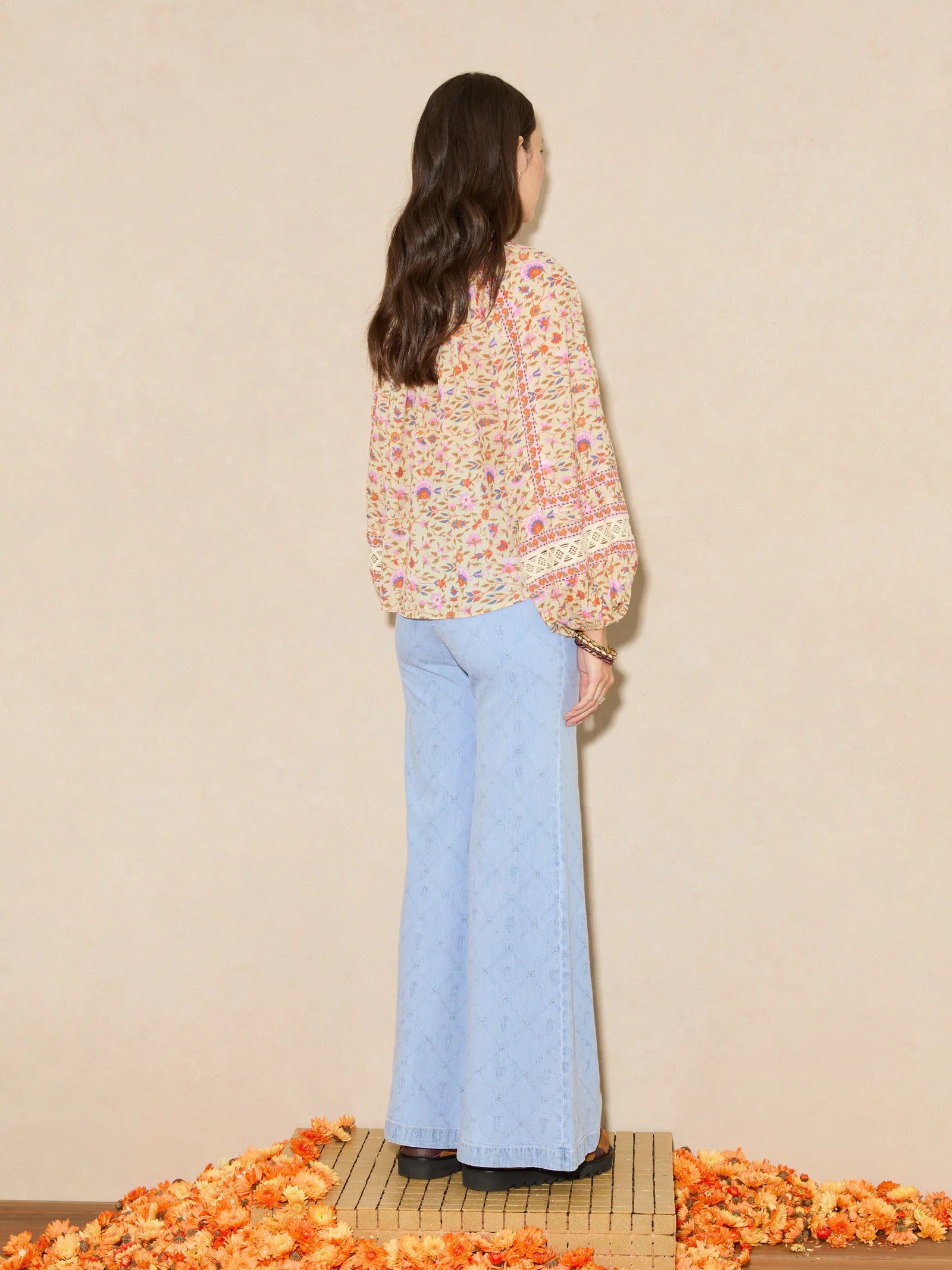 DYLAN EMBROIDERED FLARE