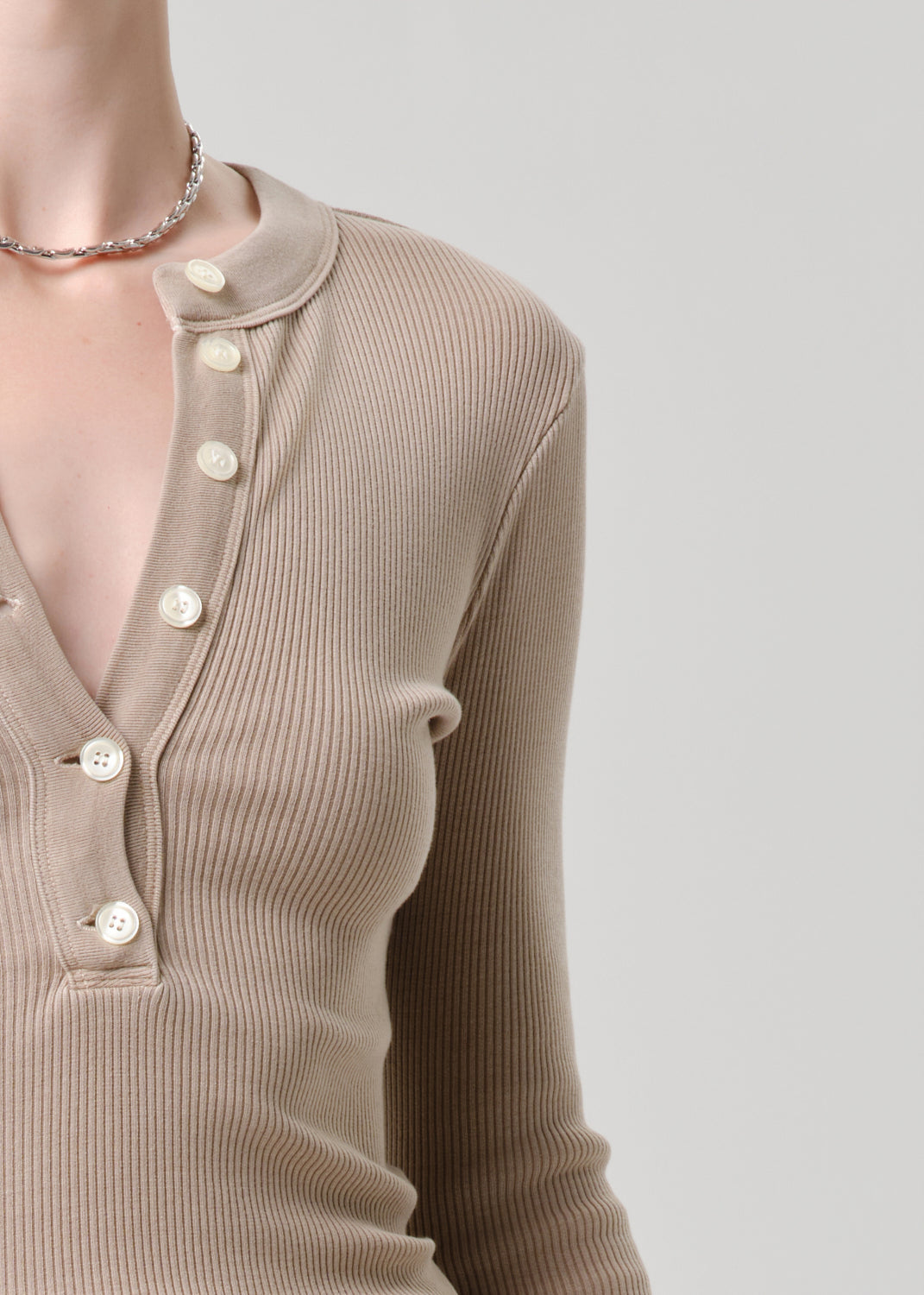 Varra Henley - Sandatlas