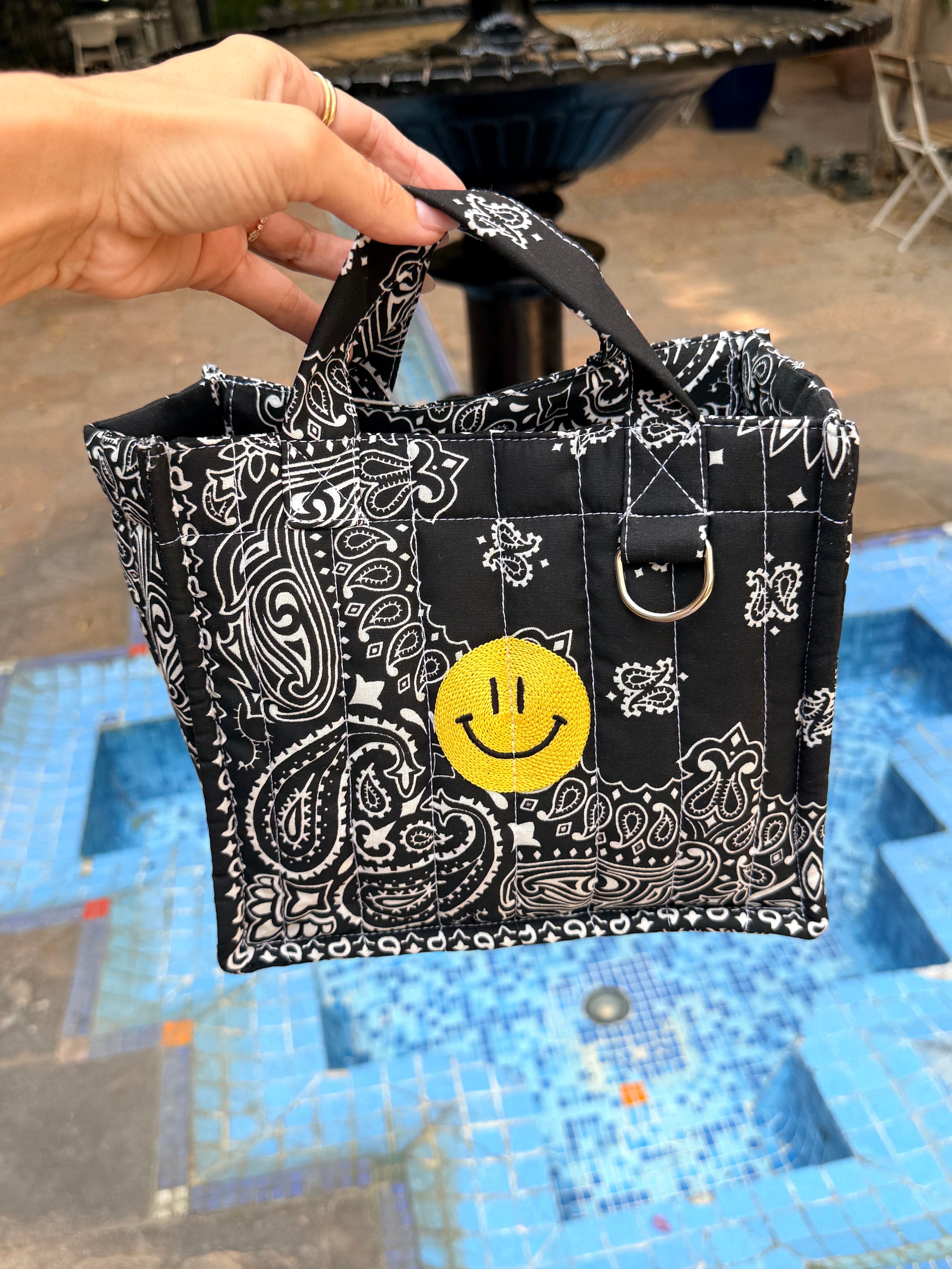 MINI TOTE- HAPPY - ALL BLACK