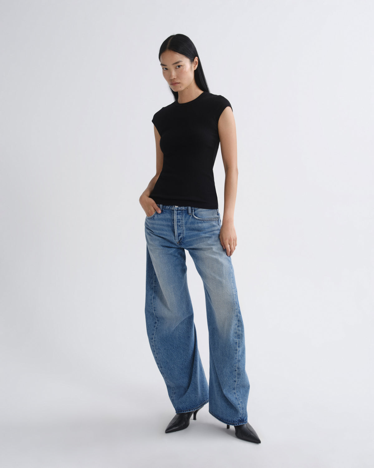 SPIRAL JEAN IN VENTURE