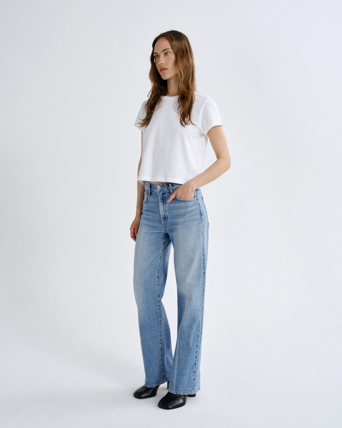 ADINE SHRUNKEN TEE IN WHITE