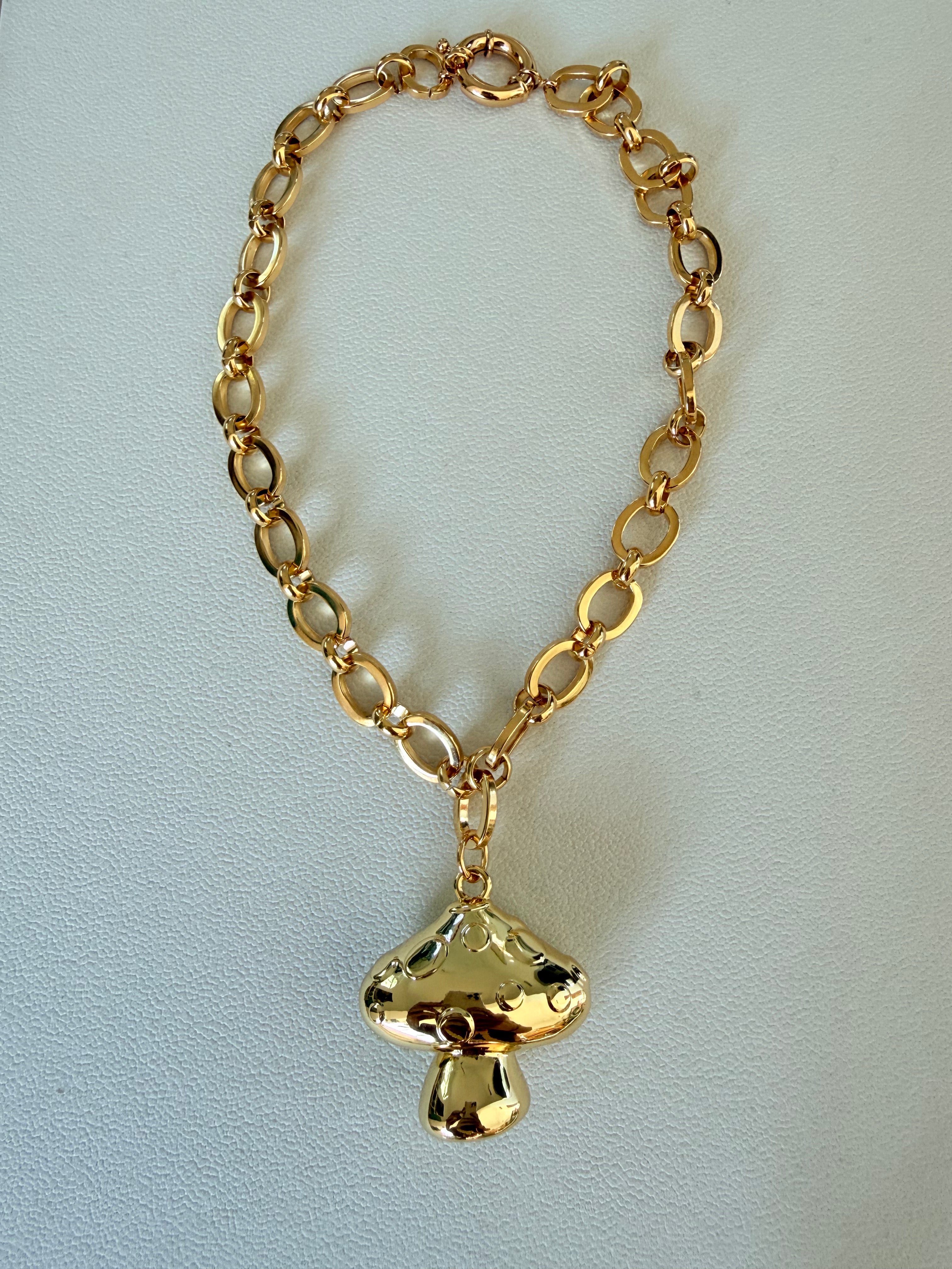 BIG MUSHROOM CHARM NECKLACE