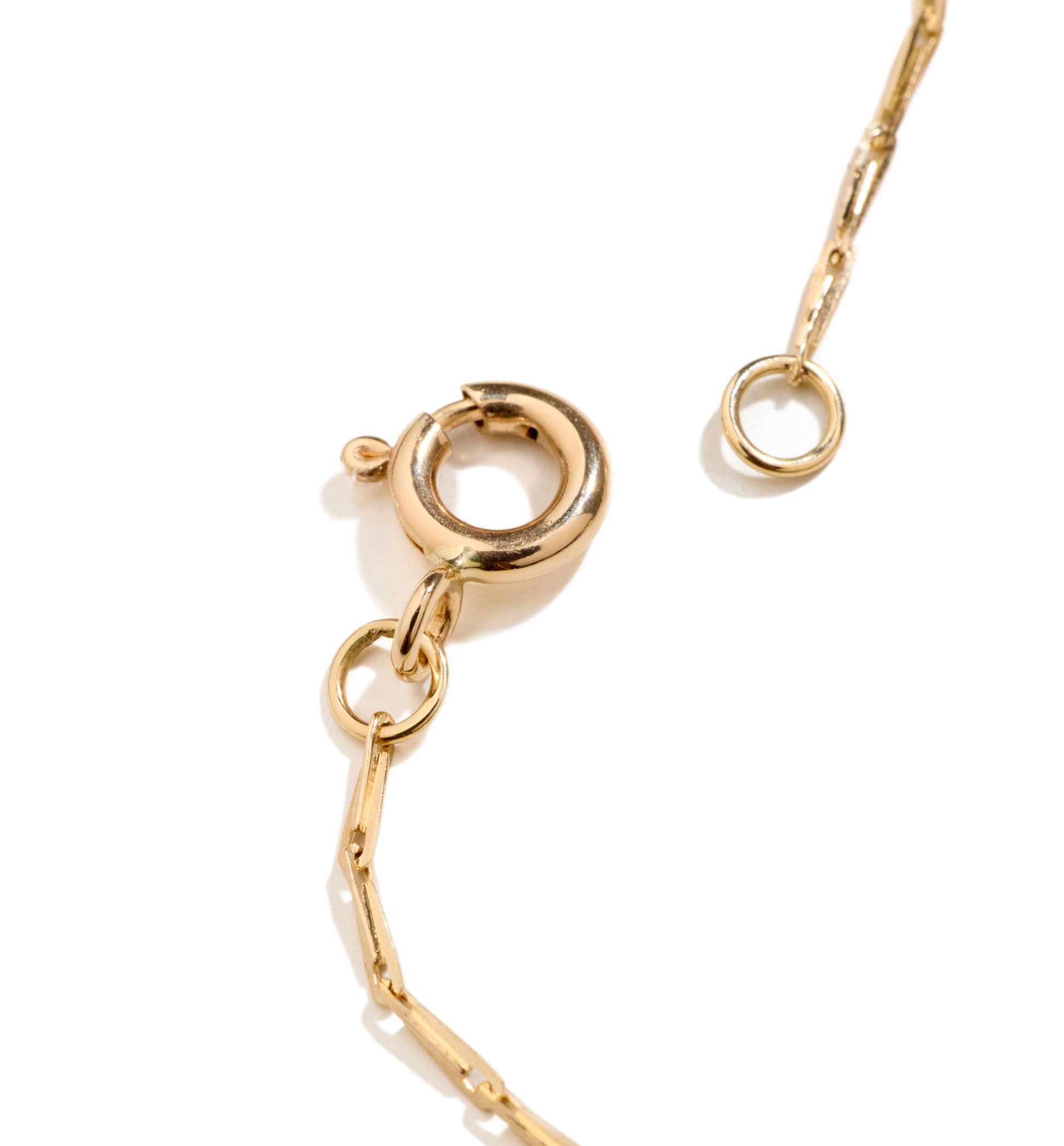 "KISS ME MORE" small necklace