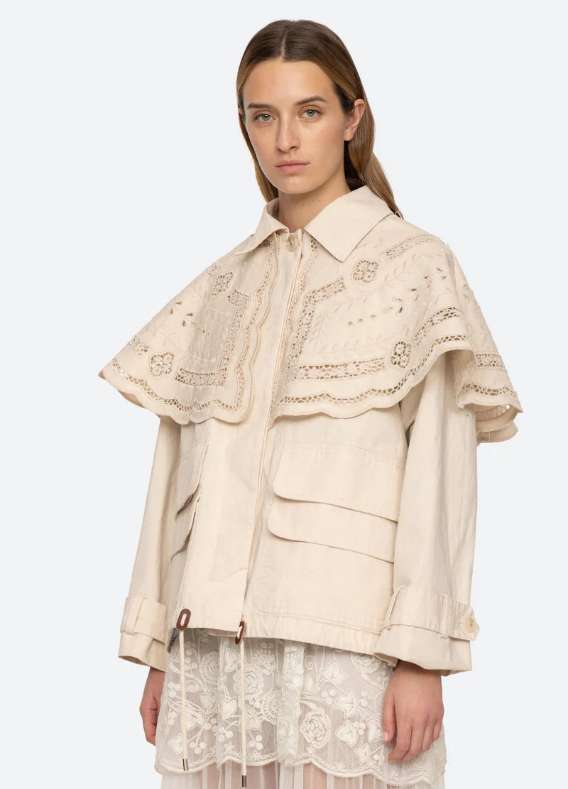 MARY CAPE JACKET