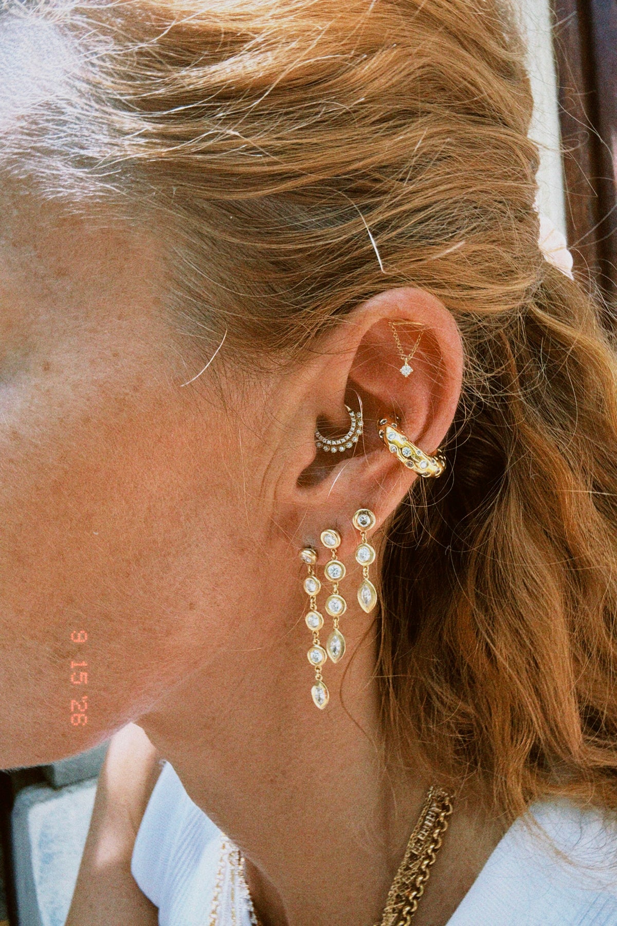 EAR CUFF GOLD WITH STRASS