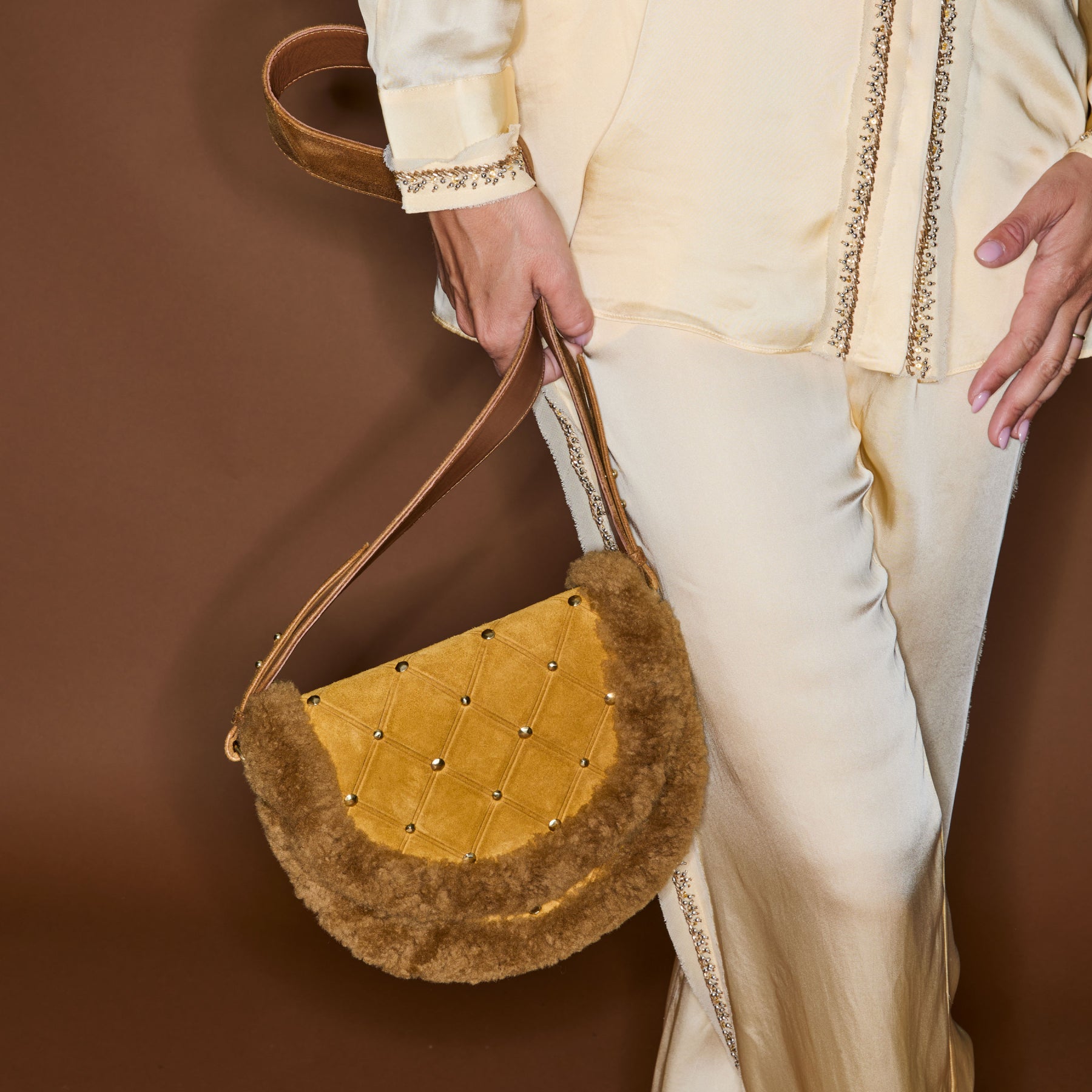 VICTORIA BAG AMBER SUEDE