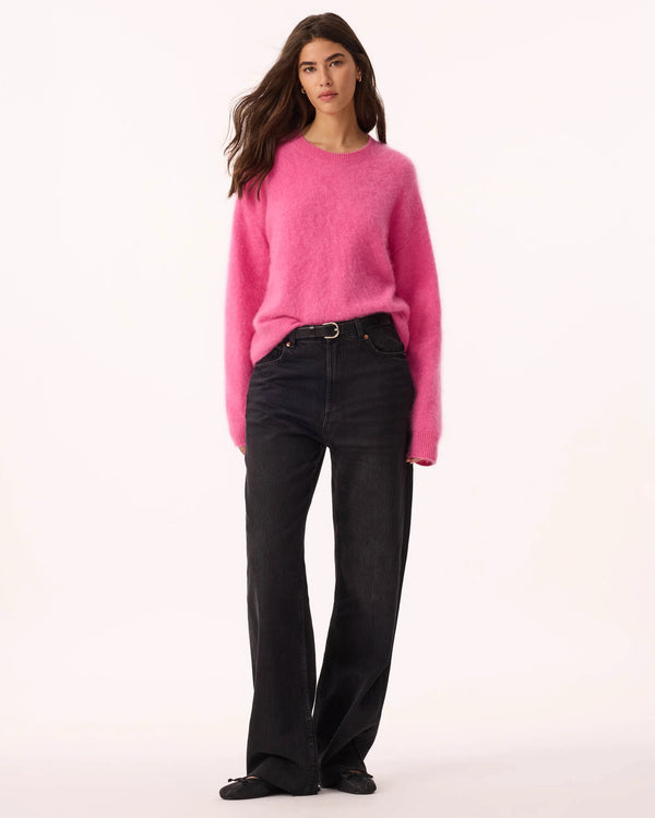 LOTY SWEATER- FLUFFY FUCHSIA