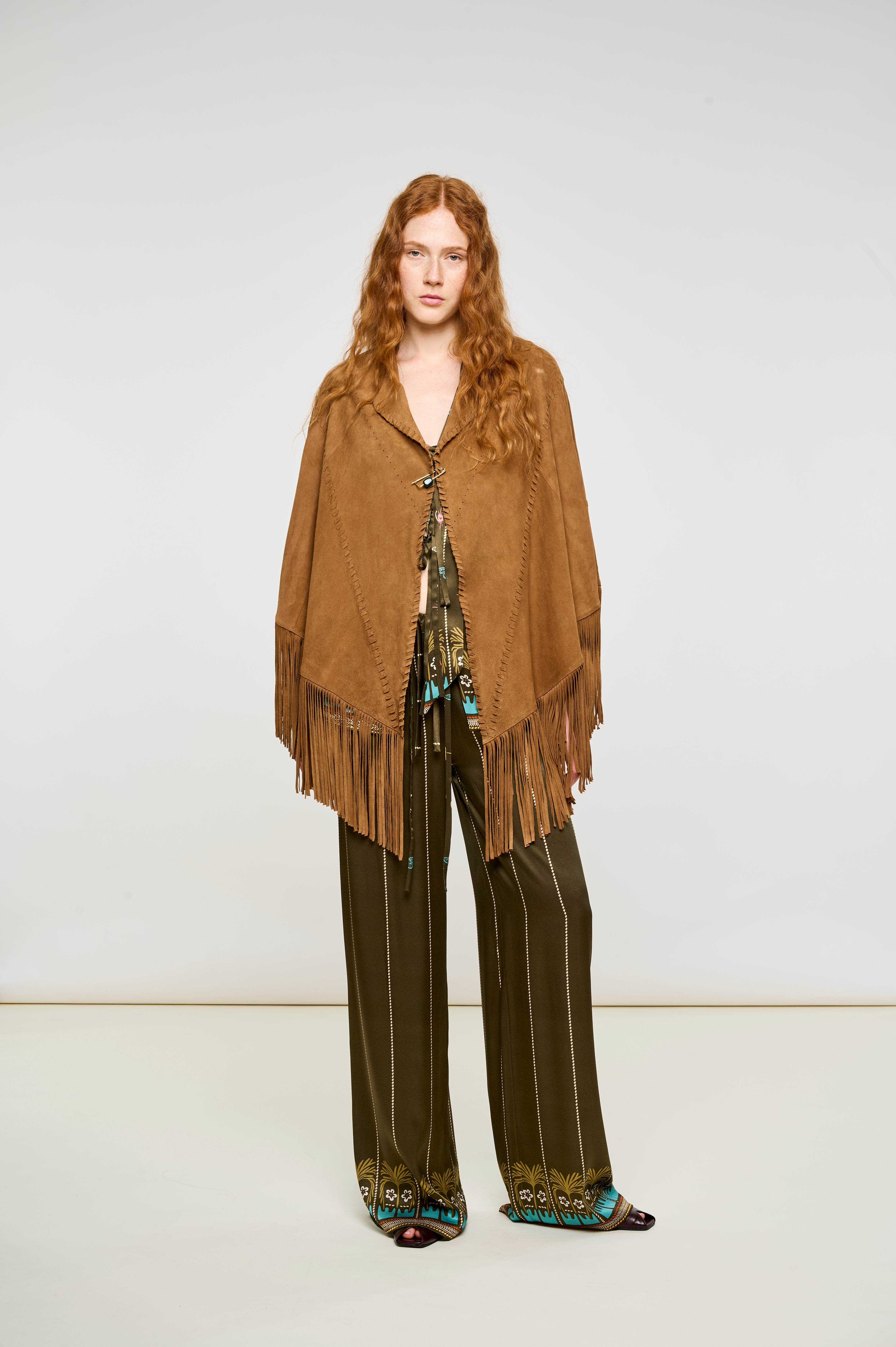 AMORE SUEDE PONCHO