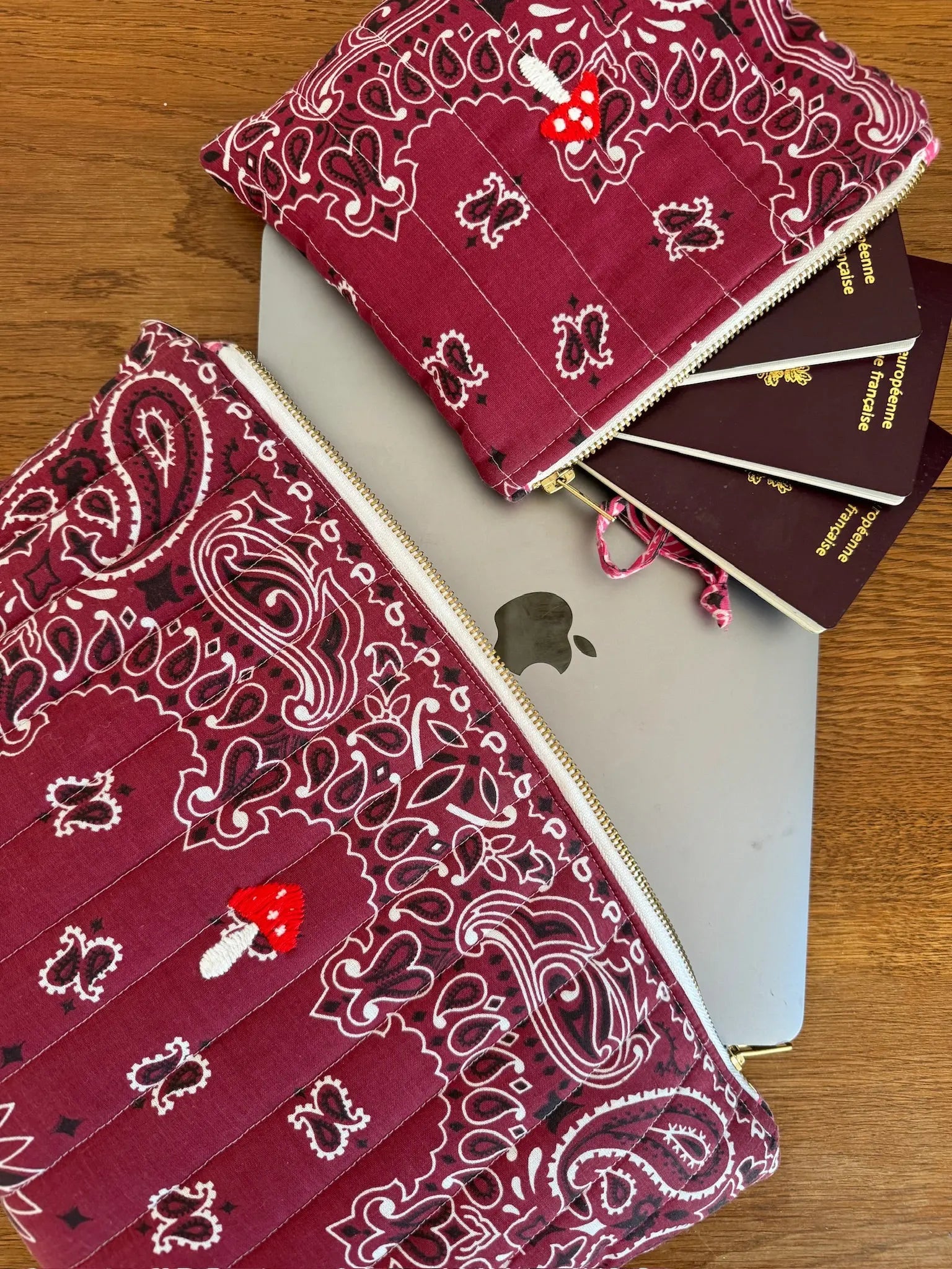 ZIPPED QUILTED POUCH - MUSHROOM- BURGUNDY/FUSHIA