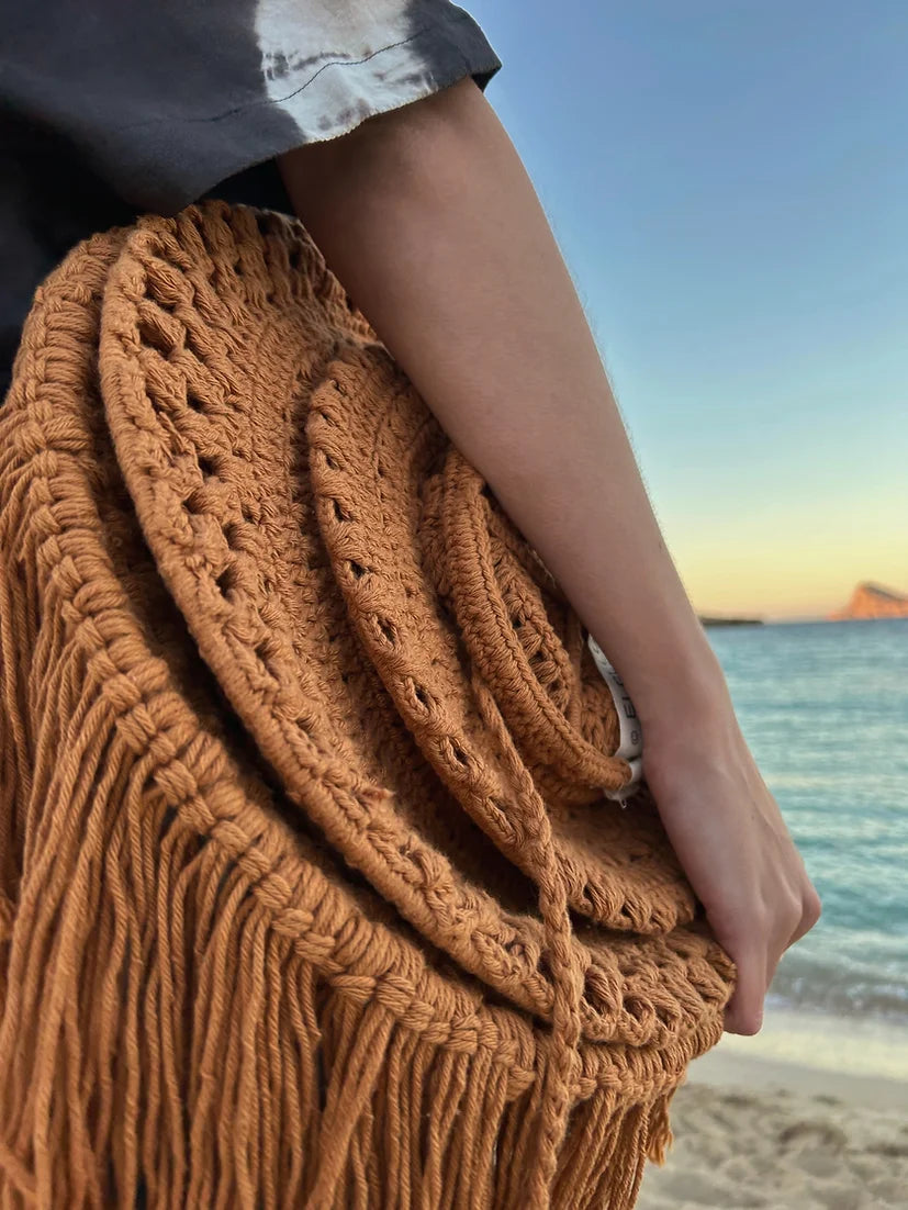 FISHERMAN LAMP - CARAMEL