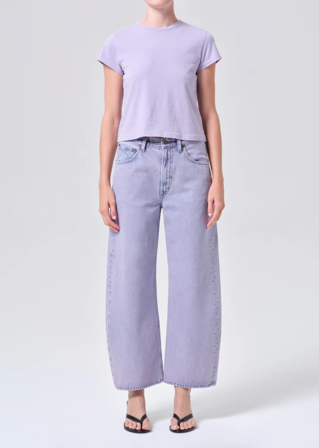 LOW CURVE CROP JEAN