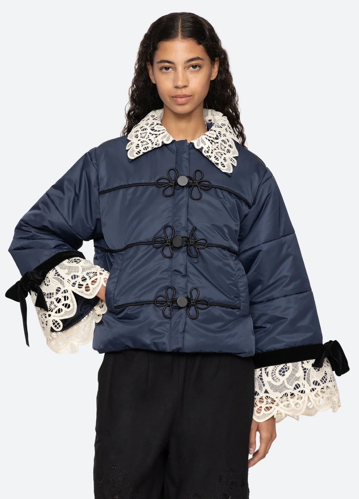 MEDINA LACE PUFFER
