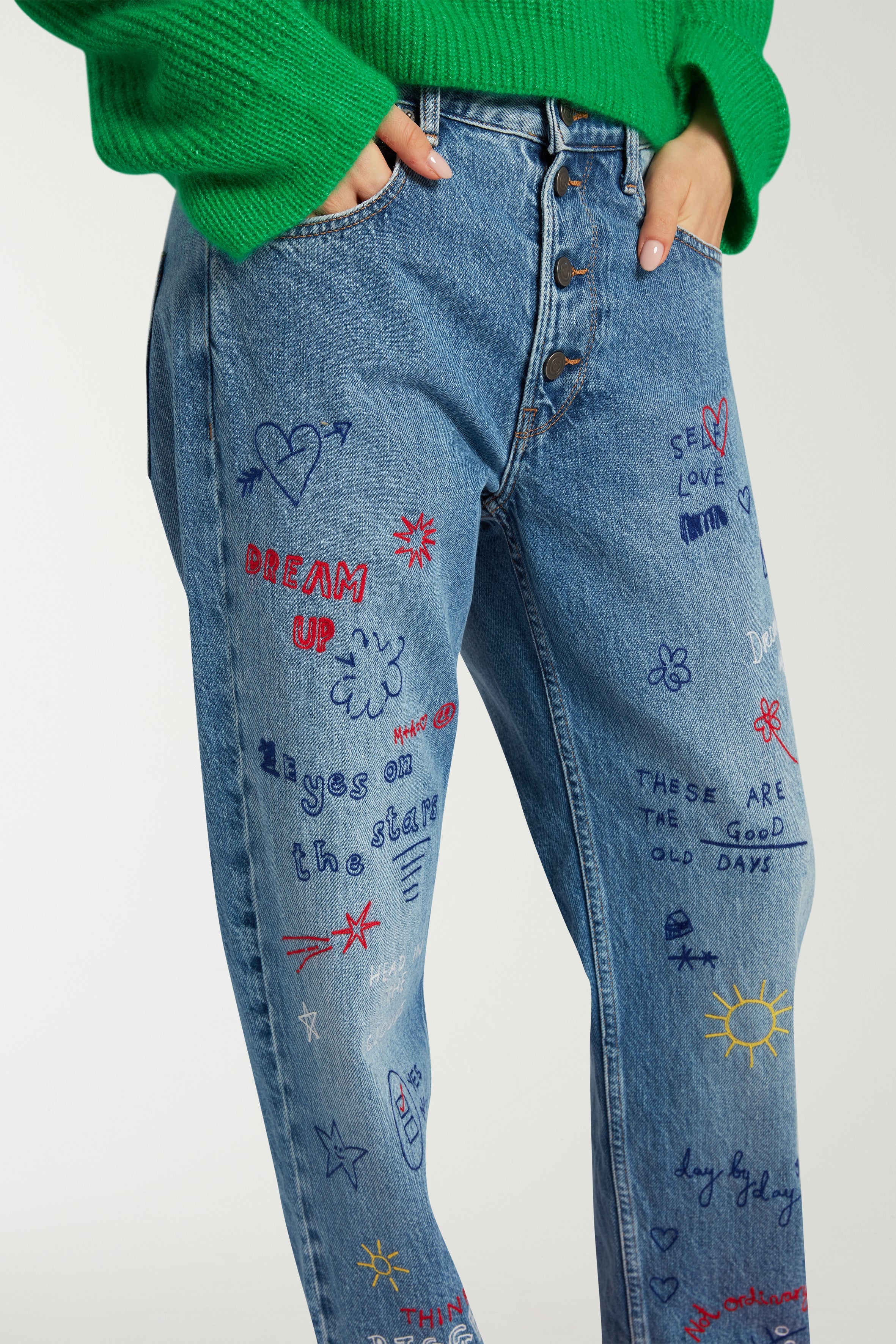 EMBROIDERED SCRIBBLE JEANS