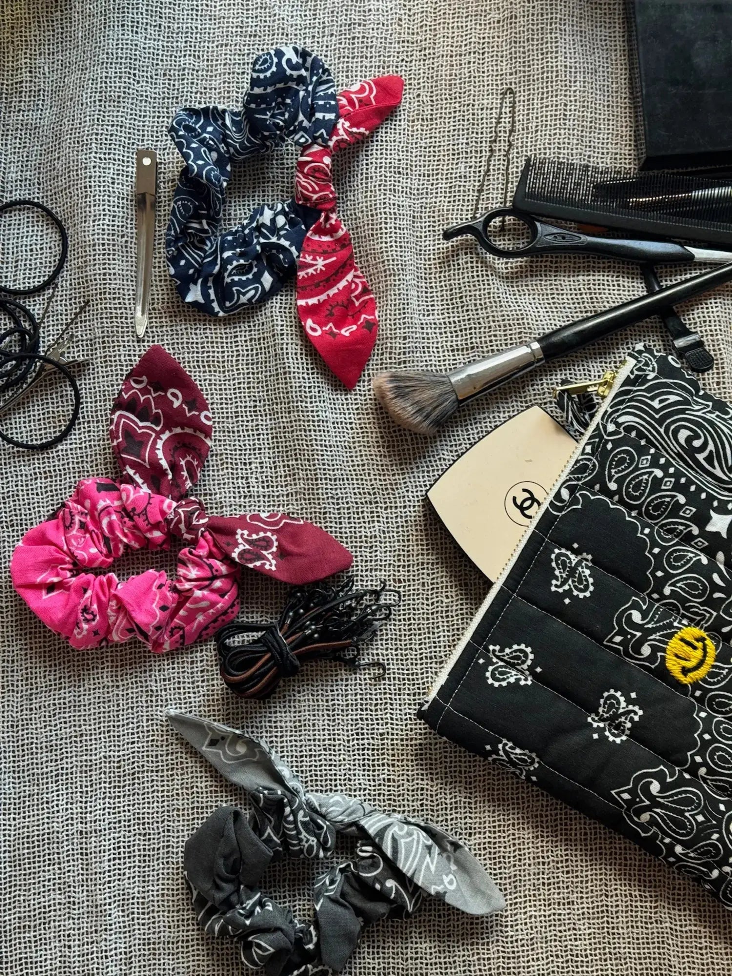 Scrunchy - Fuchsia / Bordeaux