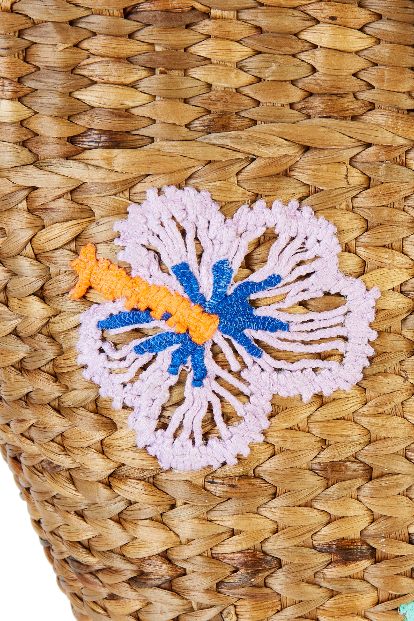 EMBROIDERED HYACINTH LEAF BASKET WITH PINK STRIPES
