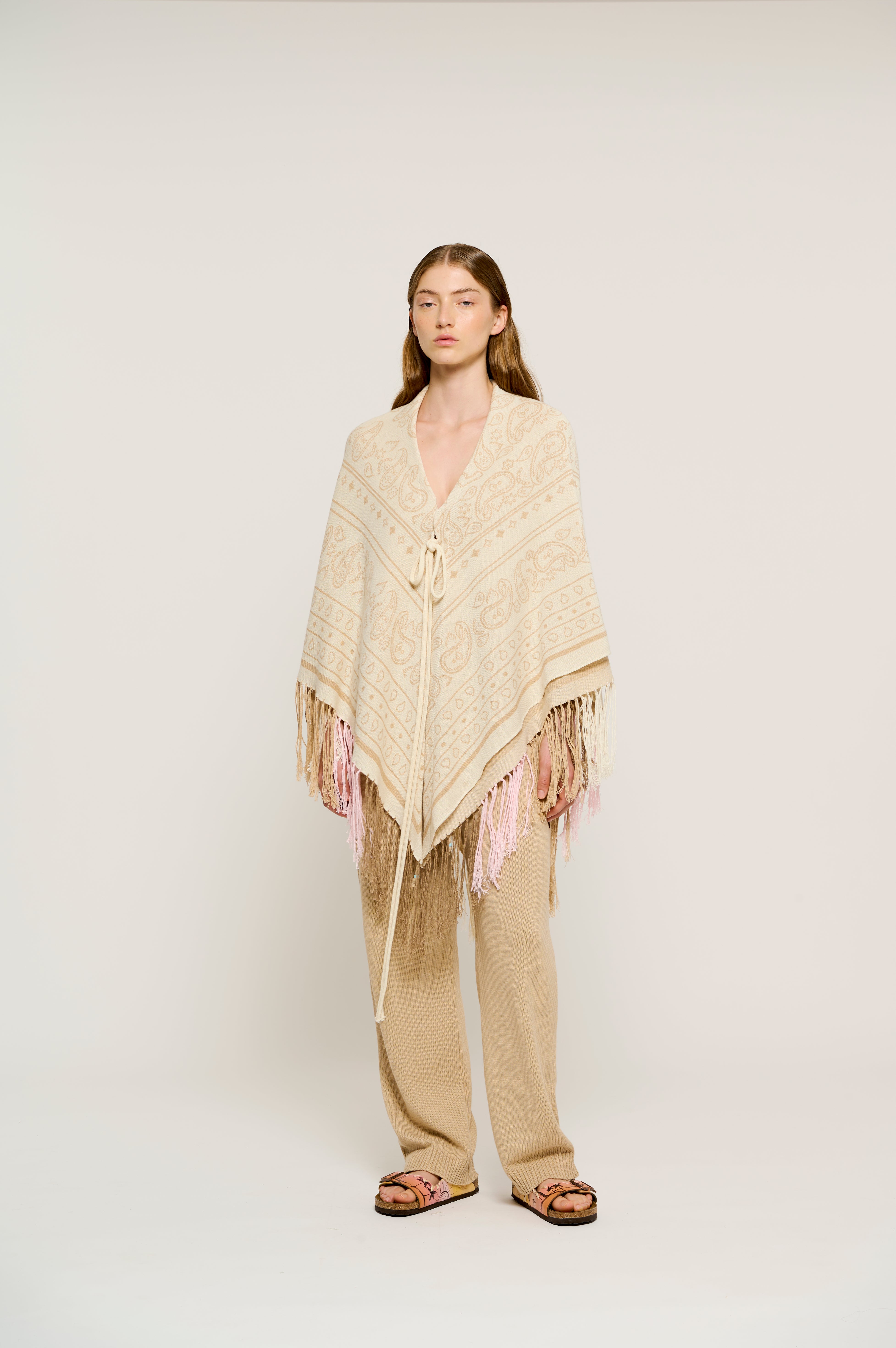 DAYDREAM BELIEVER SHAWL