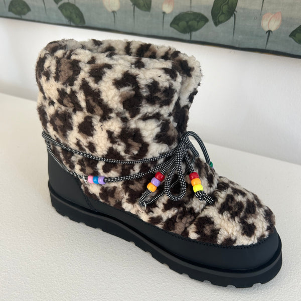 BOOTS – CARAVANA
