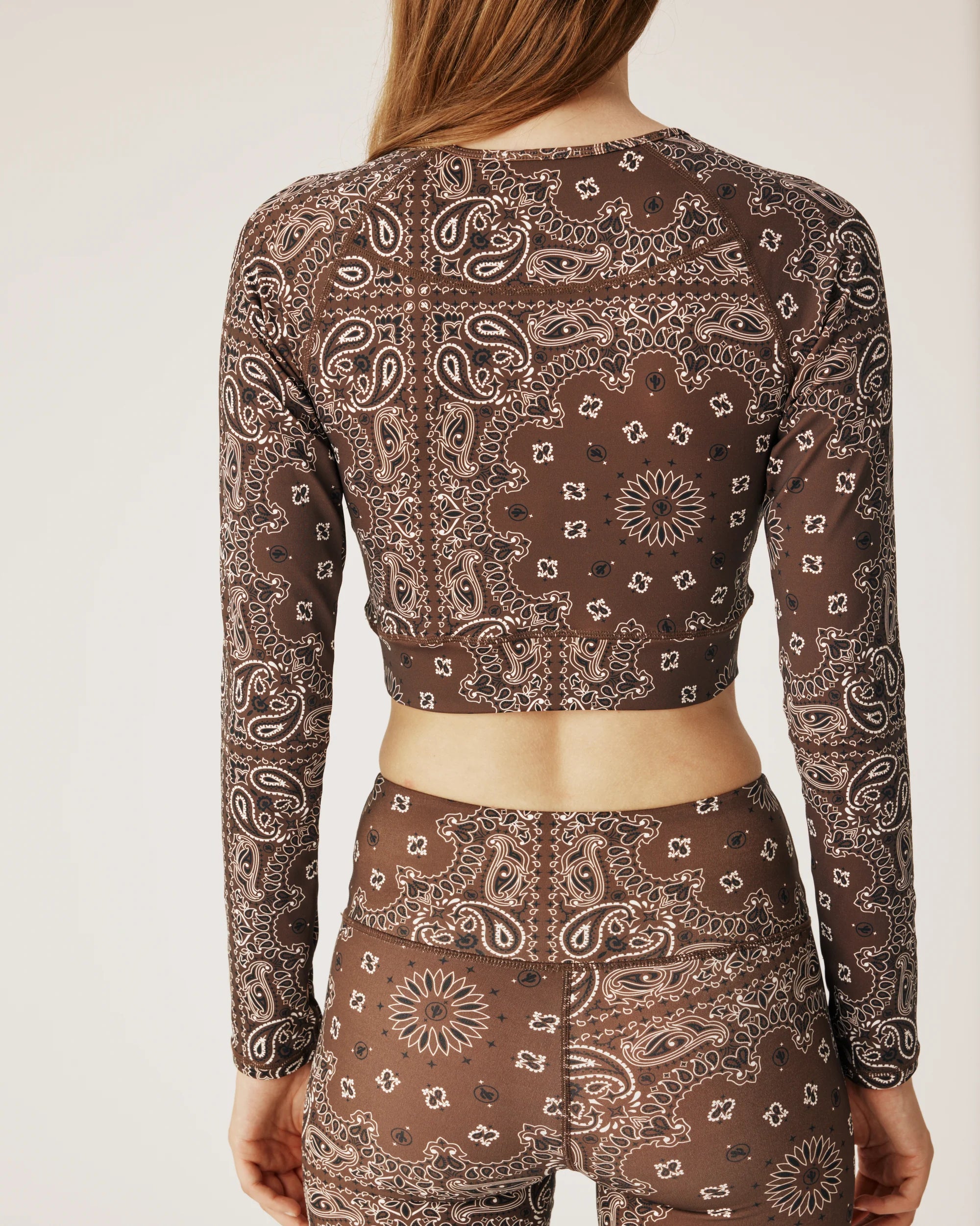 YOGA LONG SLEEVE TOP BROWN BANDANA