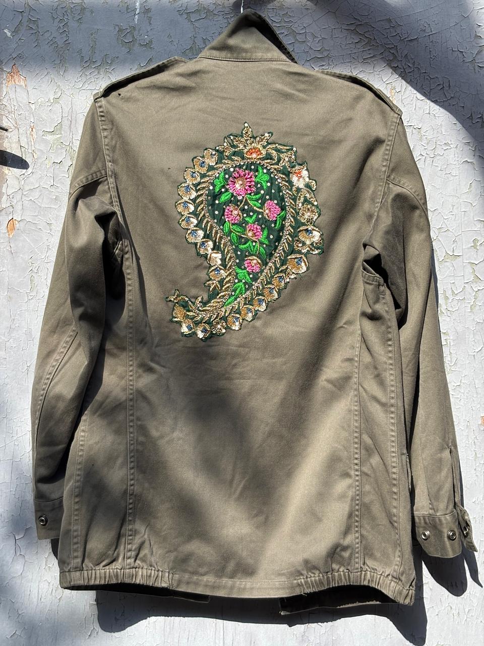 EMBROIDERED MILITARY VINTAGE JACKET