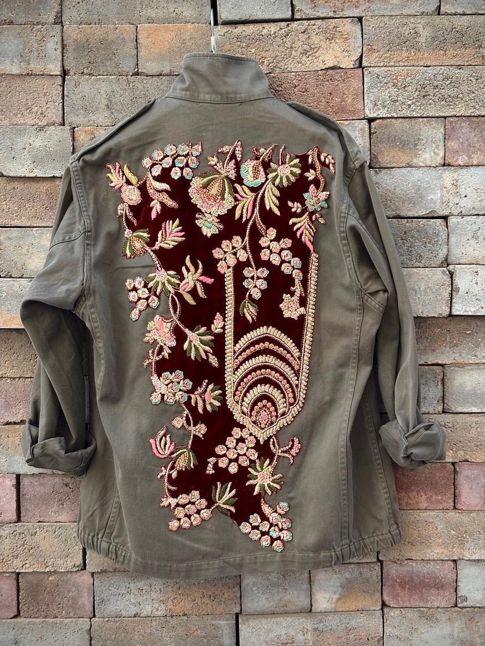 EMBROIDERED MILITARY VINTAGE JACKET