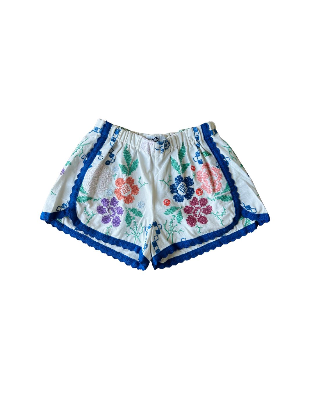 VINTAGE EMBROIDERED SHORTS M