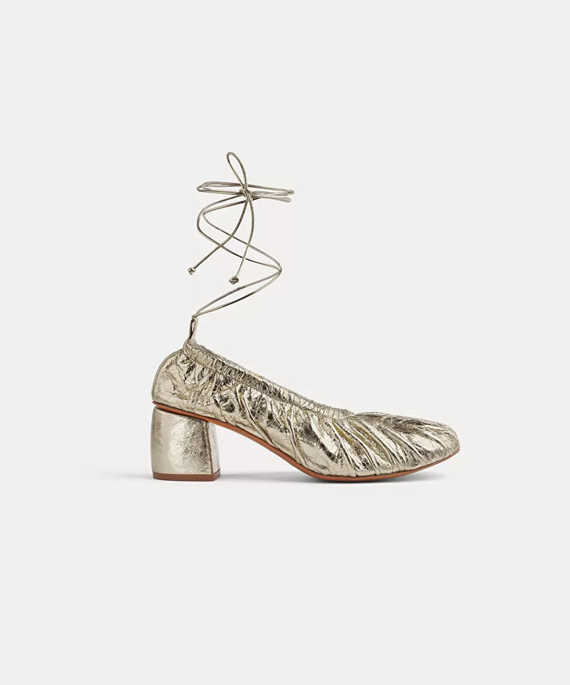 court shoe in crackled lamé calfskin