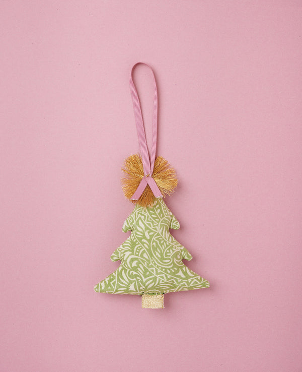 Spruce SILK Ornament - Kiwi